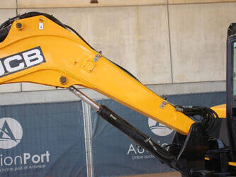 2015-jcb-86c-1-1475105-48593321