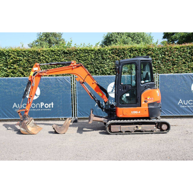 2018 KUBOTA U36-4-48594307