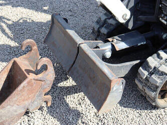 2020-bobcat-e10z-1475143-48594565