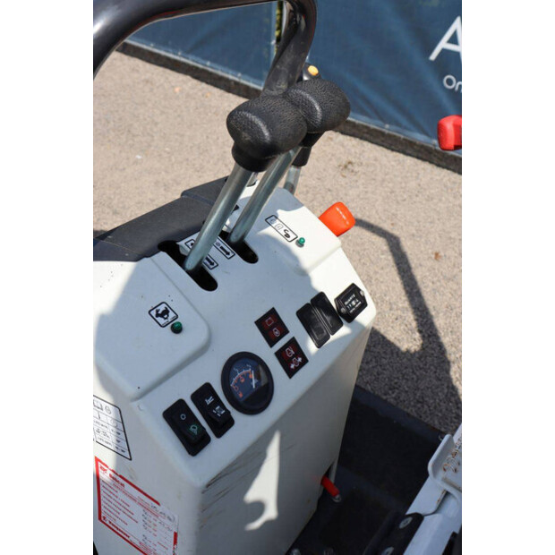 2020 BOBCAT E10Z-48594593