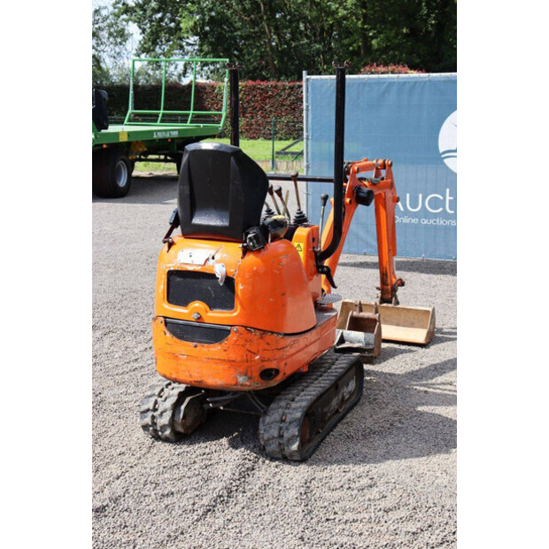 2011 JCB 8008-48594756