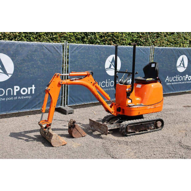 2011 JCB 8008-48594759