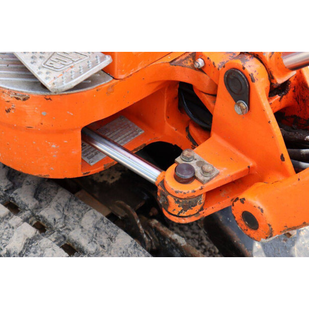 2011 JCB 8008-48594772