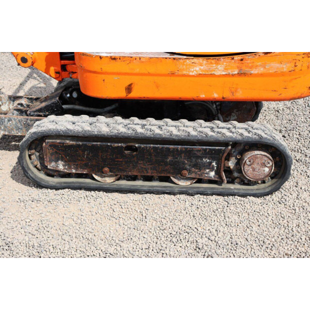 2011 JCB 8008-48594774