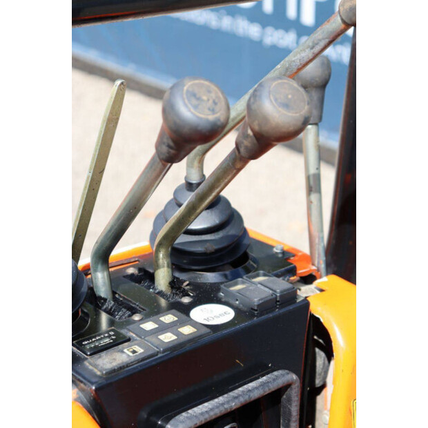 2011 JCB 8008-48594784