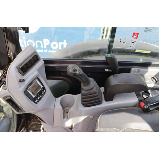 2013 كوبوتا U48-4-48594885