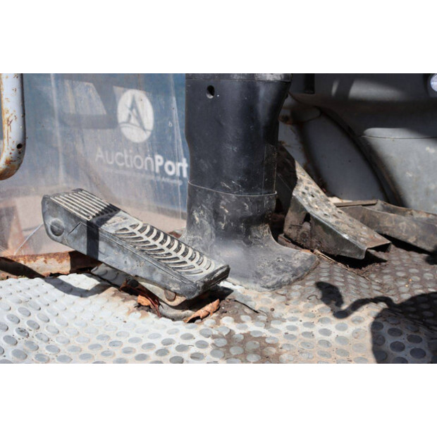 2000 Fiat Hitachi EX135W-48595072