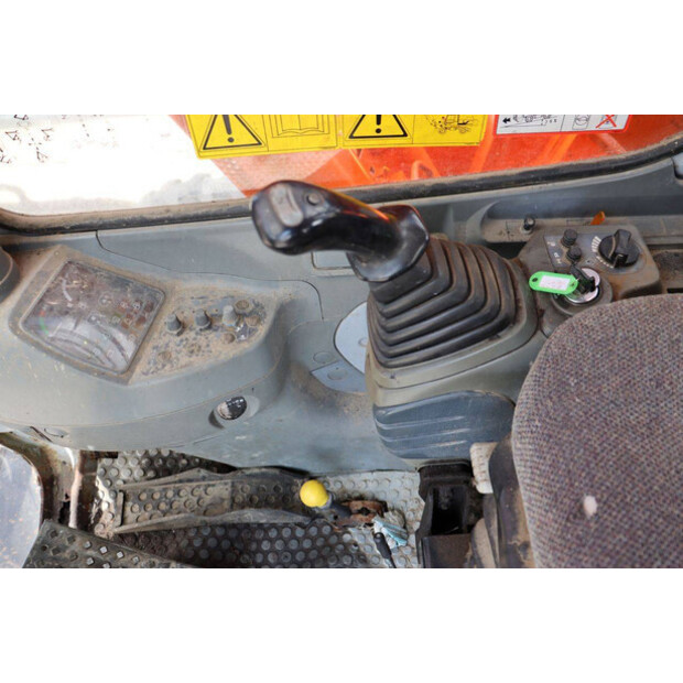 2000 Fiat Hitachi EX135W-48595073