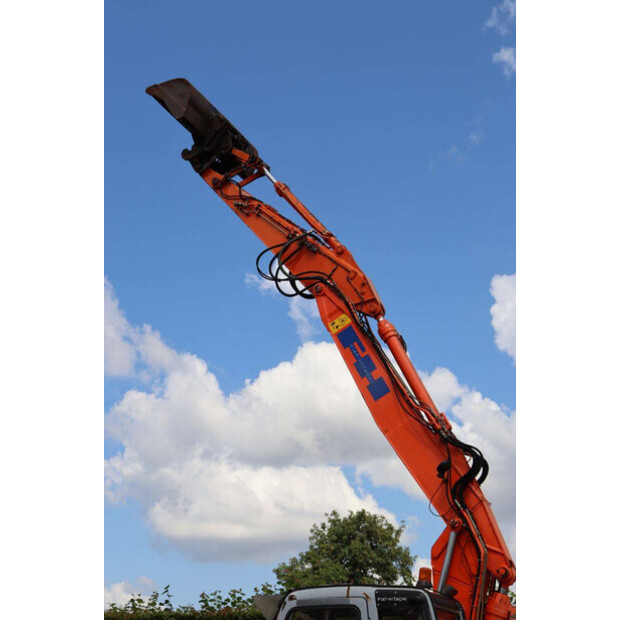 2000 Fiat Hitachi EX135W-48595090