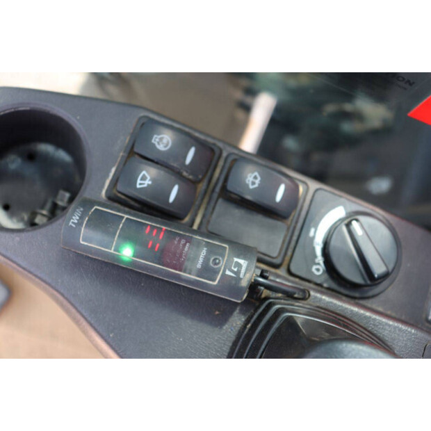 2013 Volvo EC140DL-48595473