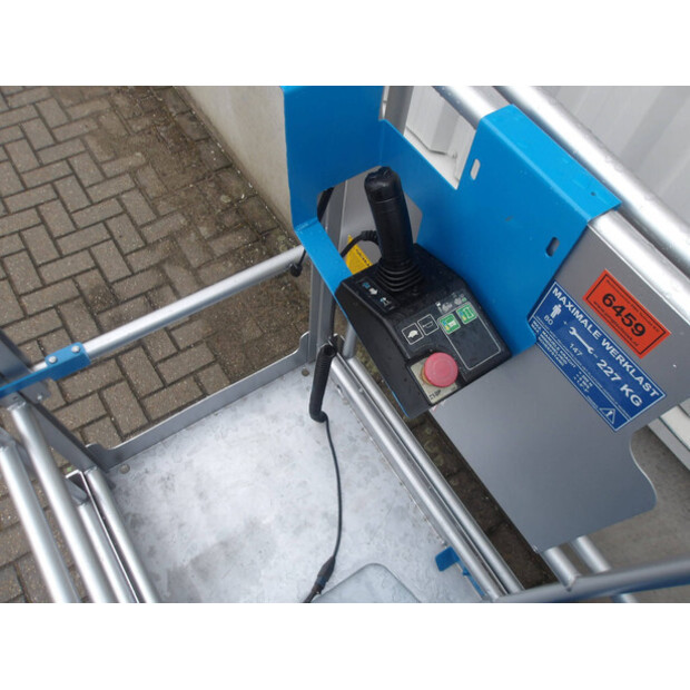2012 Genie GR-15-48595972