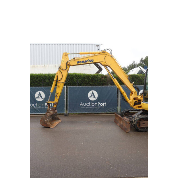 2005 كوماتسو PC78MR-6-48596023