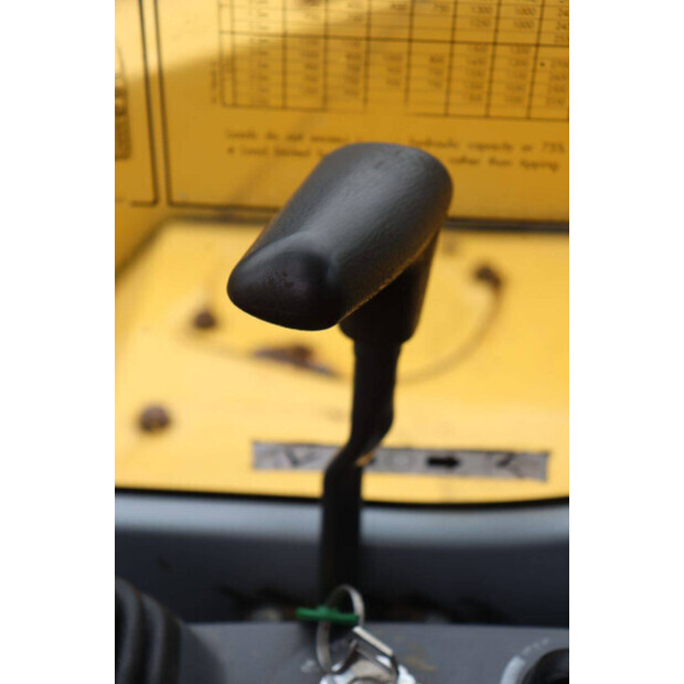 2005 كوماتسو PC78MR-6-48596046