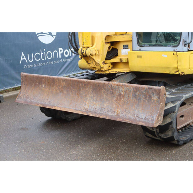 2005 كوماتسو PC78MR-6-48596056
