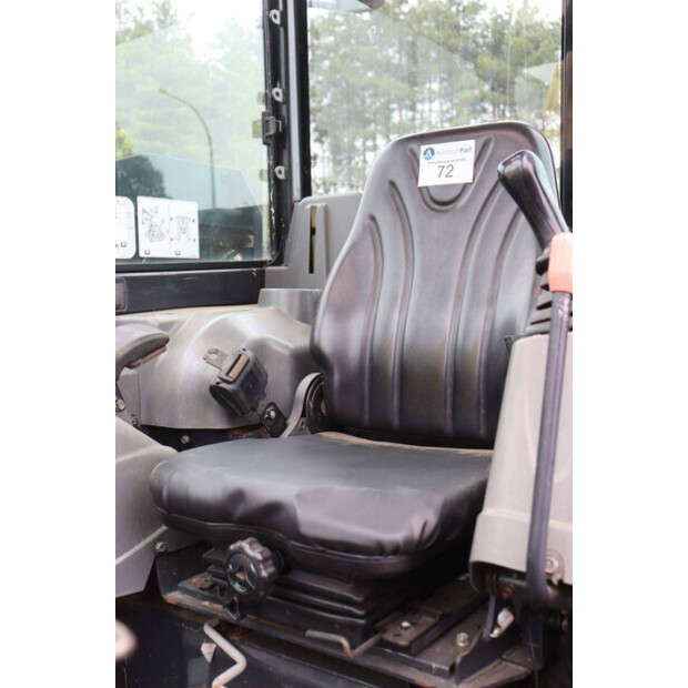 2020 YANMAR VI080-48596211