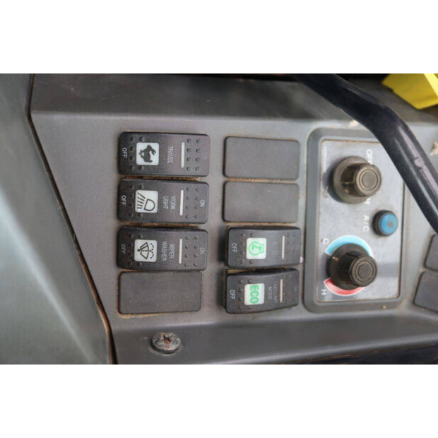 2020 YANMAR VI080-48596215