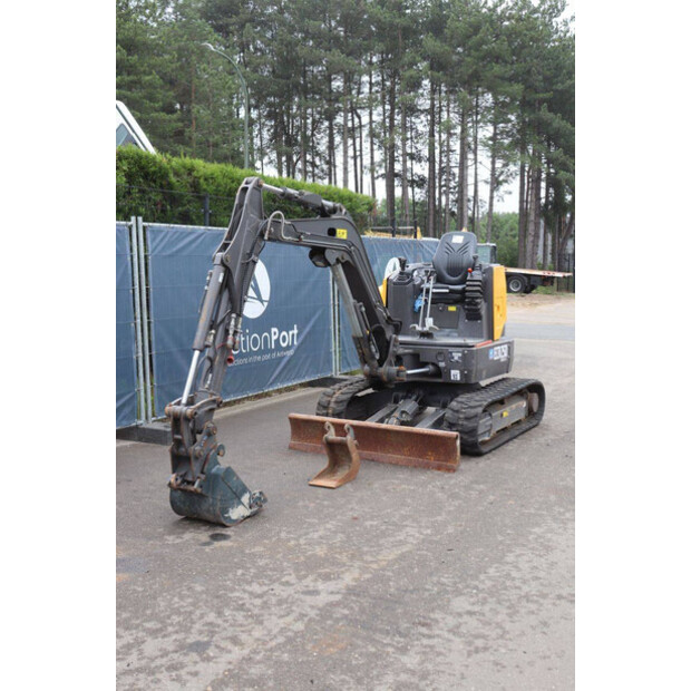 2022 Volvo ECR25D-48596296