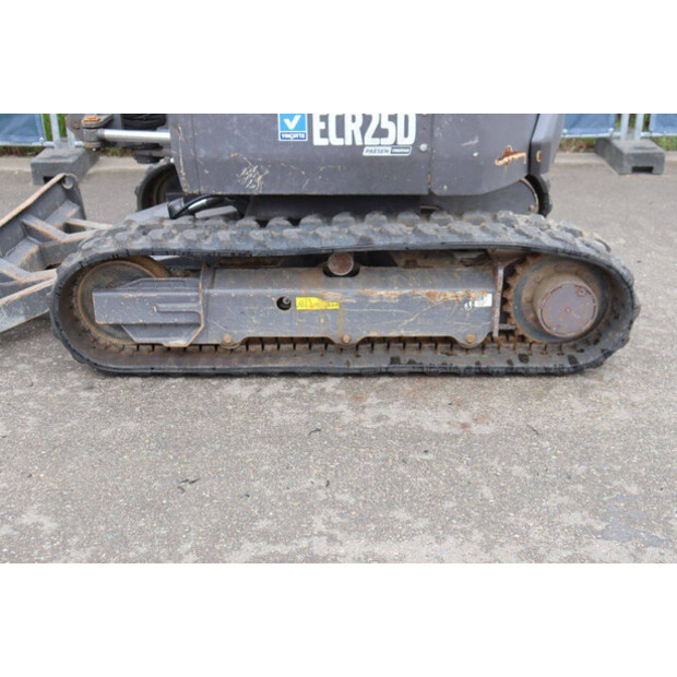 2022 Volvo ECR25D-48596308