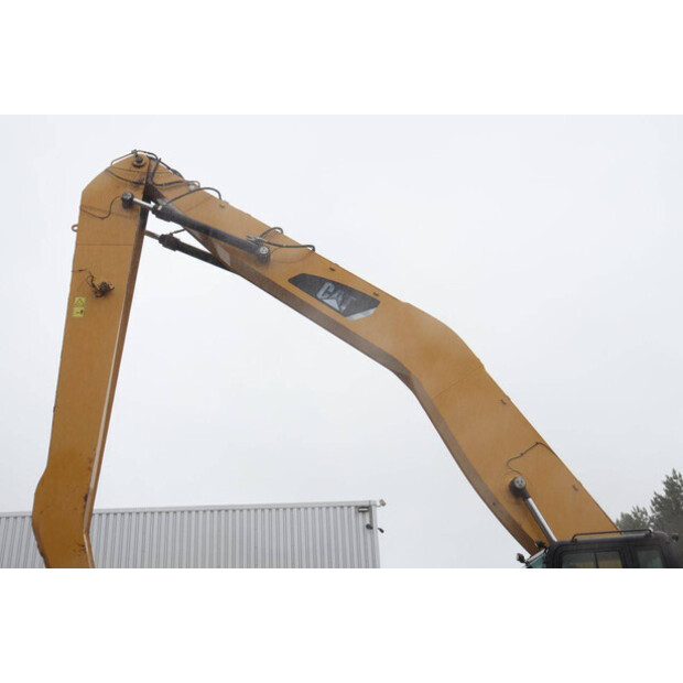 2011 Caterpillar M325D-48596450