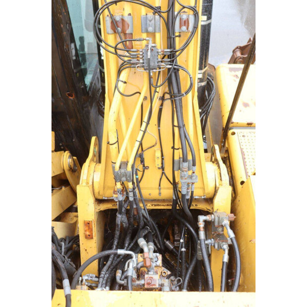 2011 Caterpillar M325D-48596464