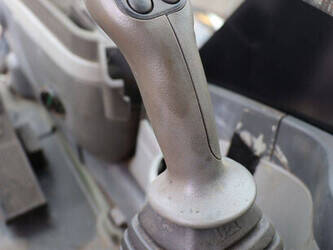 2011-caterpillar-m325d-48596471