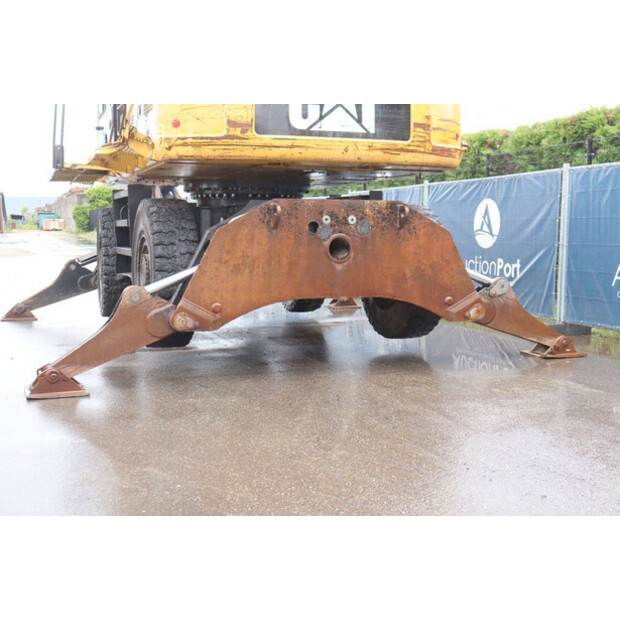 2011 Caterpillar M325D-48596482