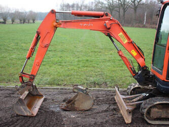 kubota-u25-3-1475222-48597123