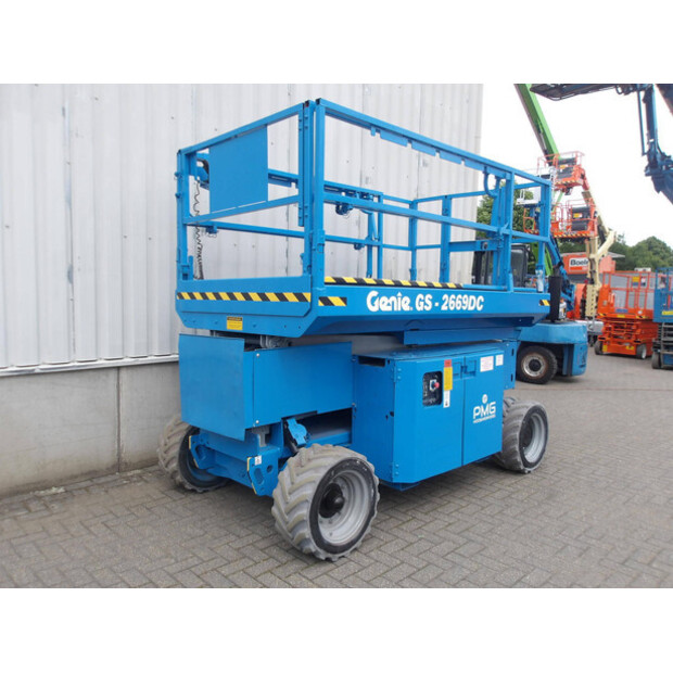 2013 Genie GS-2669DC-48597213