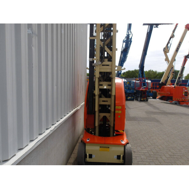 2014 Toucan 10E-48597234