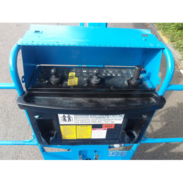2009 جيني S-105-48598268