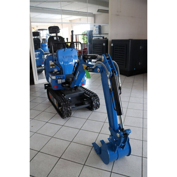 2025 Rippa R06-48599035