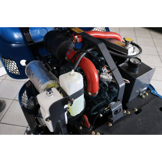 2025 Rippa R06-48599056
