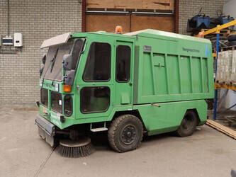 صورة ل كاسحات hofmans HMF400