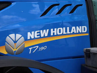2018-new-holland-t7-190-48599323