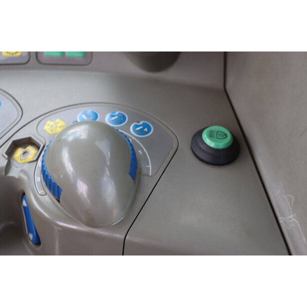 2007 فندت 712 VARIO-48599883