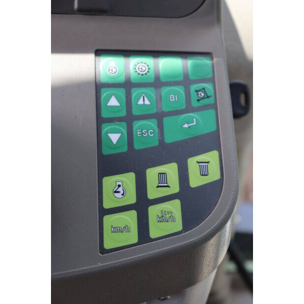2007 فندت 712 VARIO-48599893