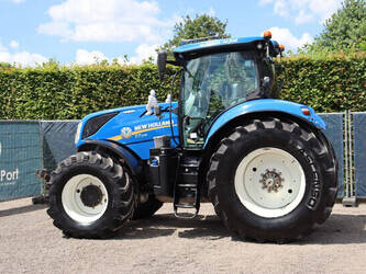 2017-new-holland-t7-245-1475328-48599902
