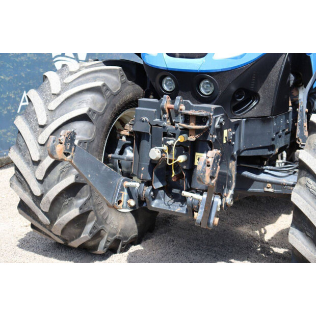 2017 New Holland T7.245-48599913