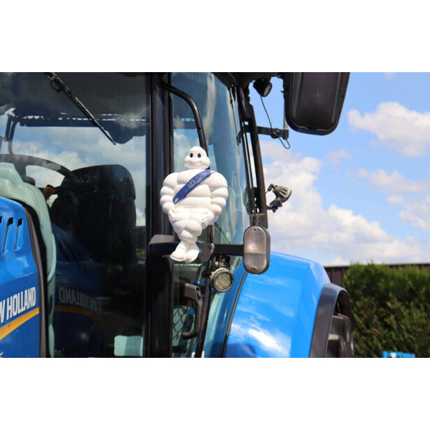 2017 New Holland T7.245-48599914