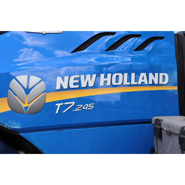 2017 New Holland T7.245-48599934