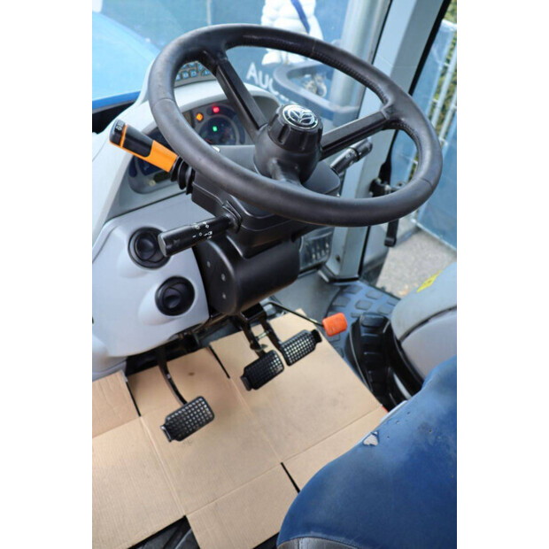 2017 New Holland T7.245-48599938