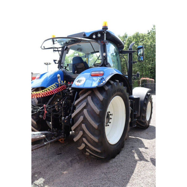 2019 New Holland T7.230-48599980
