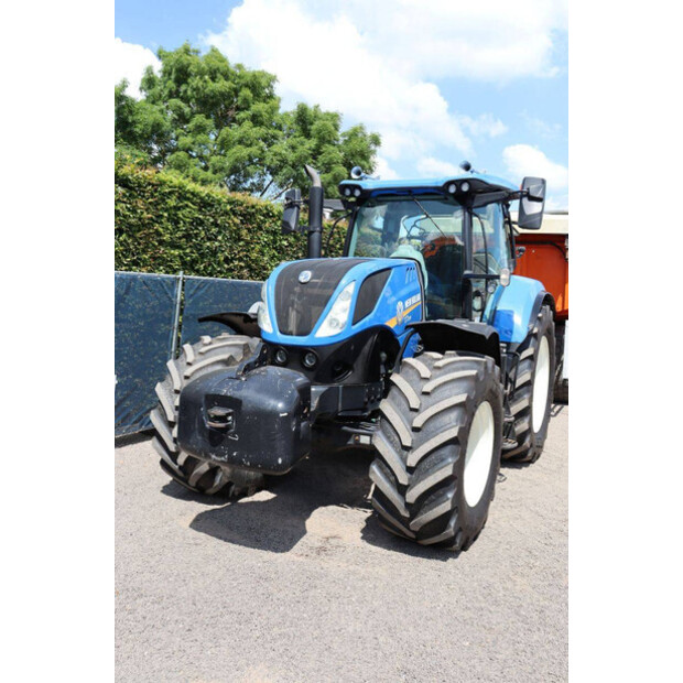2019 New Holland T7.230-48599984