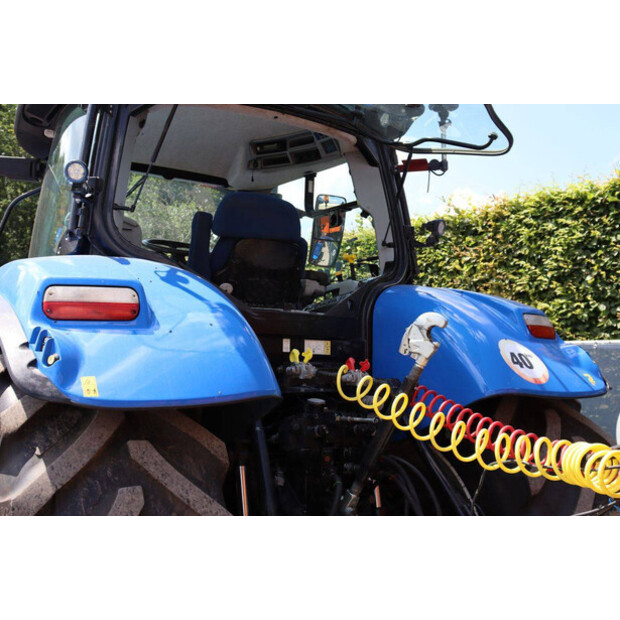 2019 New Holland T7.230-48599996