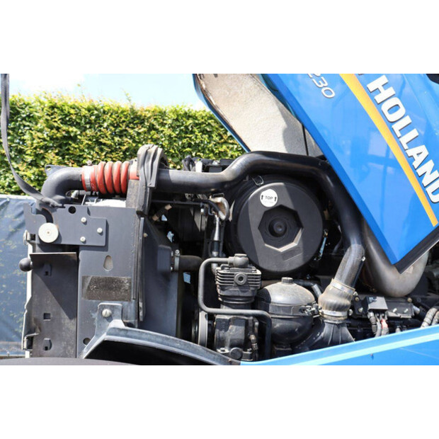 2019 New Holland T7.230-48600004