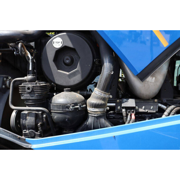 2019 New Holland T7.230-48600005