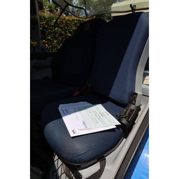2019 New Holland T7.230-48600008
