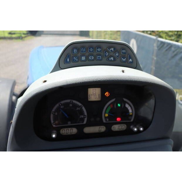 2019 New Holland T7.230-48600026