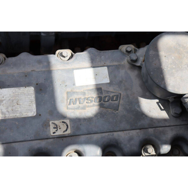 2017 دووسان DX170W-5-48600209