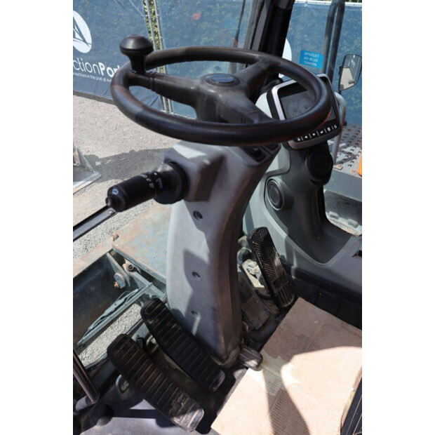 2017 دووسان DX170W-5-48600213